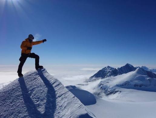 peak_climbing
